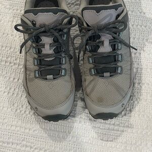 Oboz Hiking Shoes/Sneakers